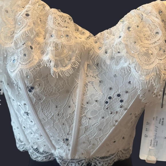 Clarisse Ivory and Fuchsia Lace Top - Picture 2 of 5